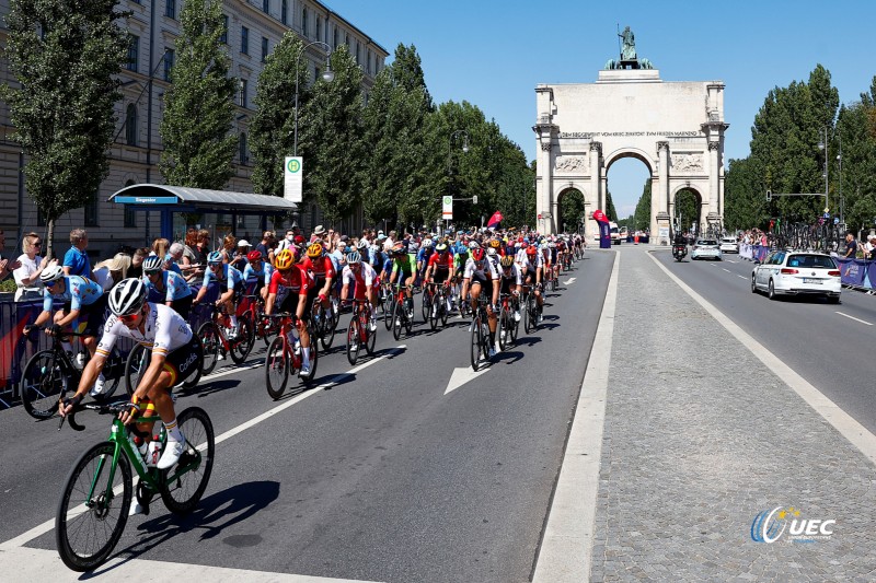 European Championships Munich 2022 - 2022 UEC Road Elite European Championships - Men's Road Race - 14/08/2022 - Scenery - Peloton - photo Luca Bettini/UEC/SprintCyclingAgency?2022
